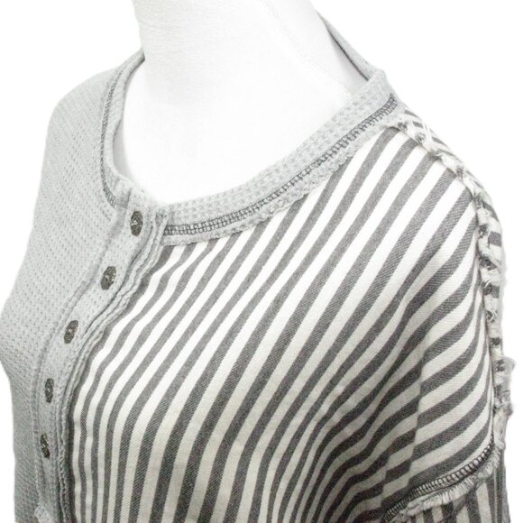 POL Gray Striped Crochet Detail Thermal Long Sleeve Top Size Small - Picture 2 of 5